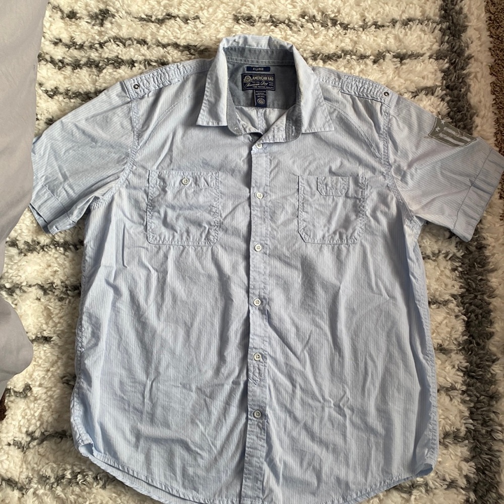 Short sleeve button down shirt size Xl for men